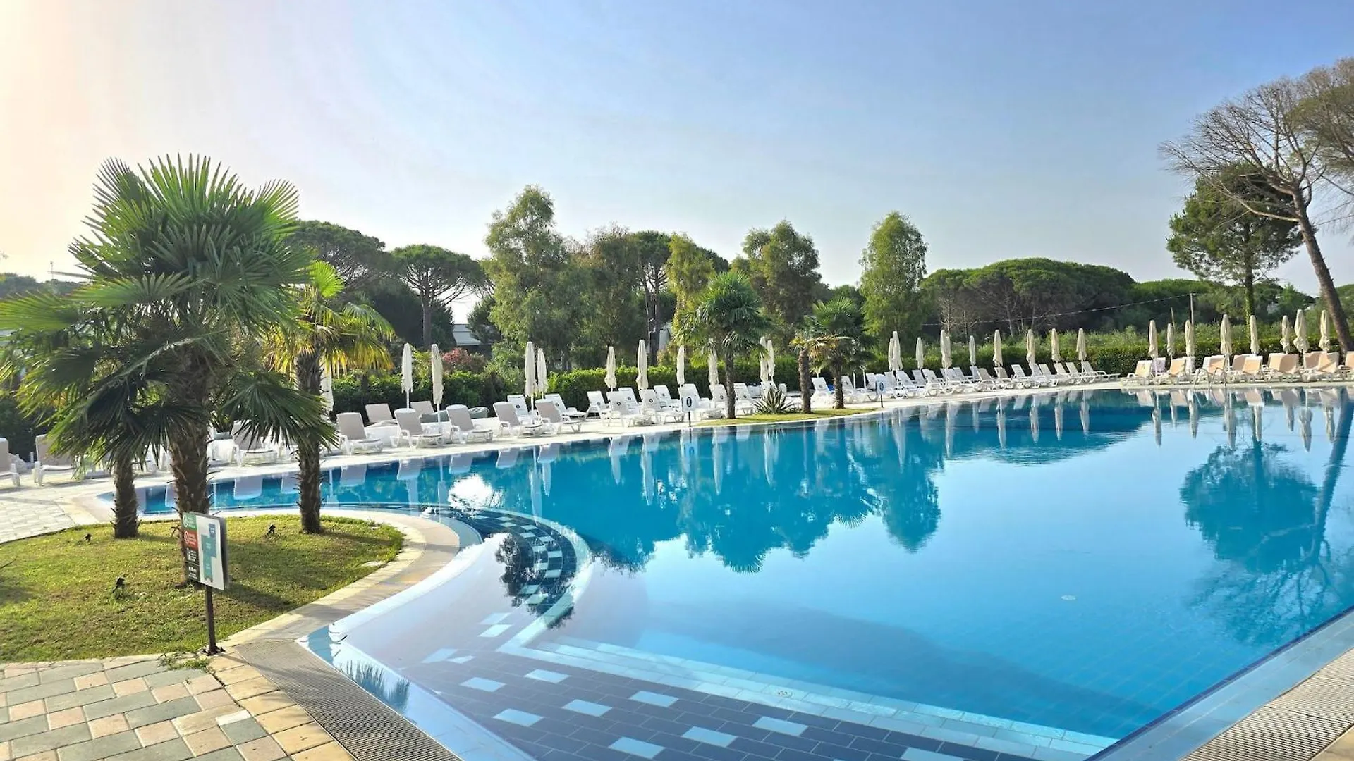 Holiday Villa For Seven Guests Plazhi San Pietro